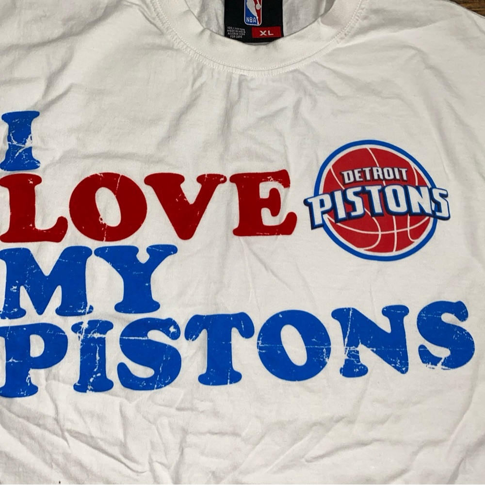 Detroit Pistons T-shirt XL